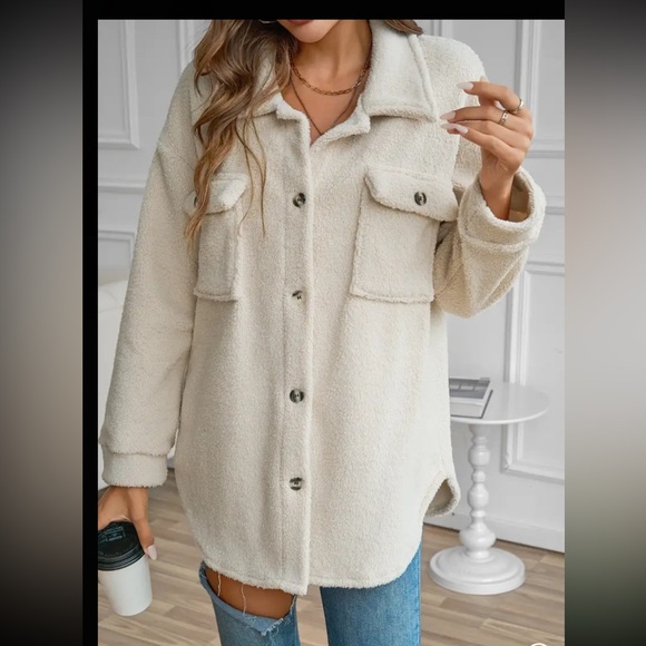 Elegant Teddy Coat for Women - Chic Solid Color, Button-Up with Flap Pockets, - Picture 6 of 11